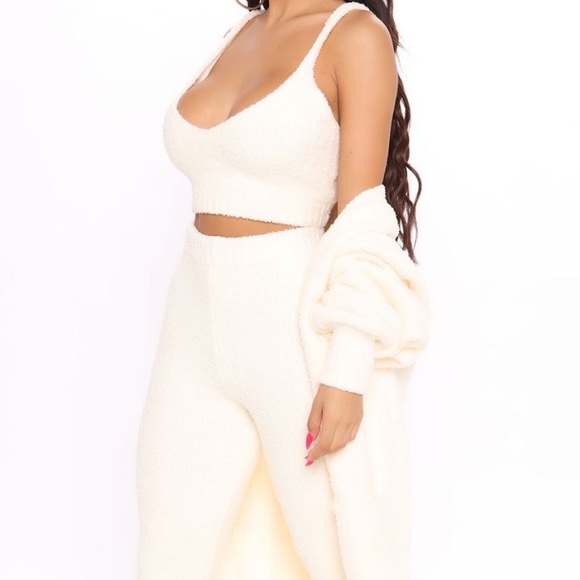 Living in it ivory legging set